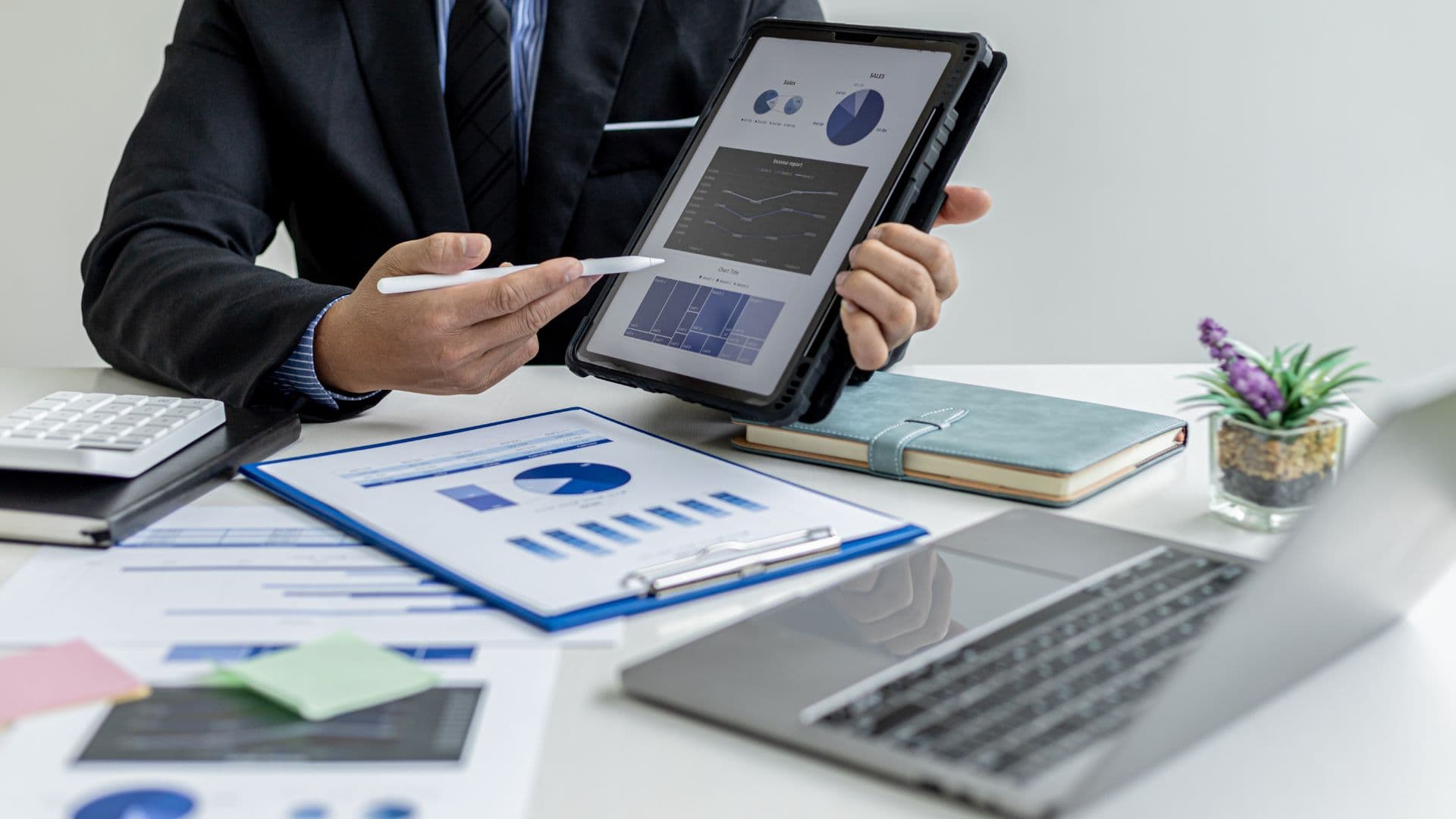 分散していたデータを統合し、営業判断をリアルタイムに可視化